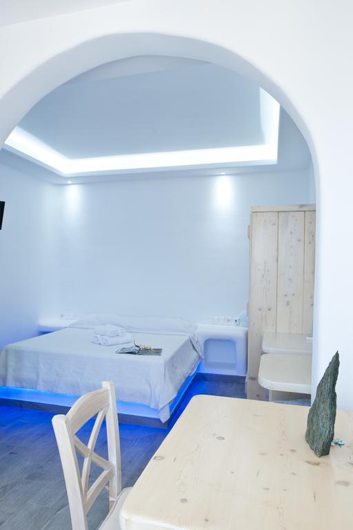 Villa Varnali Small Boutique Mykonos Town Oda fotoğraf
